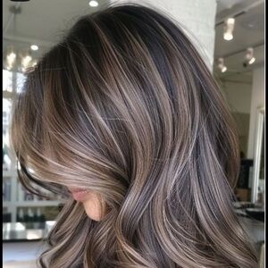 Meet your Posher, Madeline